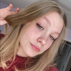 Meet your Posher, Madeline